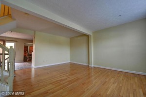 CA8501137 - Living Room
