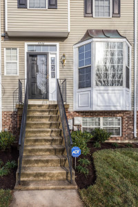 2528 Ayr Ct Crofton MD 21114-large-003-2-Exterior Front-667x1000-72dpi