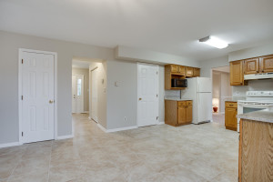 3655 Wessex Ln Huntingtown MD-large-010-7-KitchenEating Area-1500x1000-72dpi