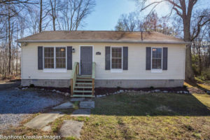 5207 Nick Rd Shady Side MD-small-002-3-Exterior Front-666x444-72dpi