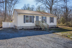 5207 Nick Rd Shady Side MD-small-003-2-Exterior Front-666x445-72dpi