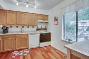 441 Knottwood Ct Arnold MD-small-008-15-Kitchen-666x444-72dpi