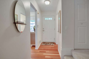 441 Knottwood Ct Arnold MD-small-020-33-Entryway-666x444-72dpi