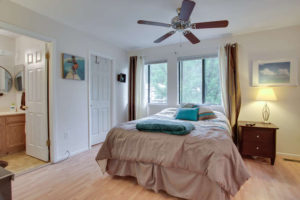 441 Knottwood Ct Arnold MD-small-029-22-Master Bedroom-666x445-72dpi