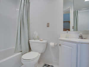 230 Wintergull Ln Annapolis MD-MLS_Size-023-21-Bathroom-2048x1536-72dpi