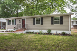 6 Boxwood Rd Annapolis MD-small-002-3-Exterior Front-666x444-72dpi