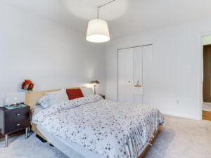 306 Montfield Ln Glen Burnie-MLS_Size-022-32-Master Bedroom-2048x1536-72dpi