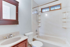 904 Ritchie Rd Crownsville MD-small-026-21-Bathroom-666x444-72dpi
