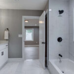 618 Charles Ave Deale MD 20751-small-030-017-Bathroom-666x444-72dpi