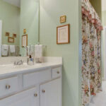 2011 Monticello Dr Annapolis-small-046-020-Bathroom-334x500-72dpi