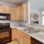 7760 Rotherham Dr Hanover MD-small-019-024-KitchenEating Area-666x444-72dpi